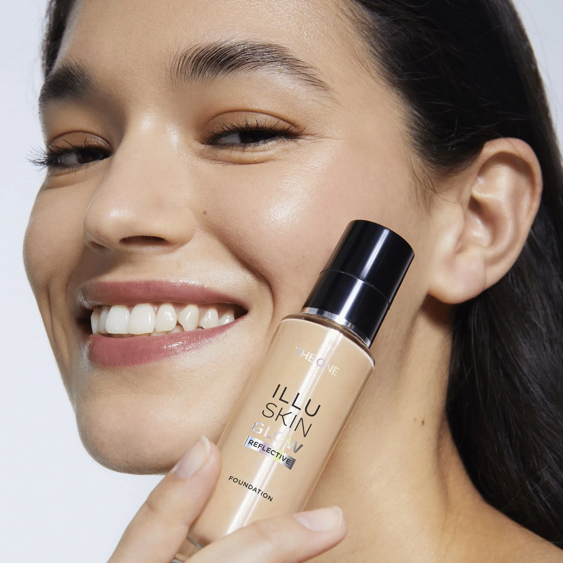 Base Illuskin Glow Reflective THE ONE 4633130 ml.