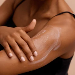 Creme de Corpo Perfumado Essenza Supreme Giordani Gold