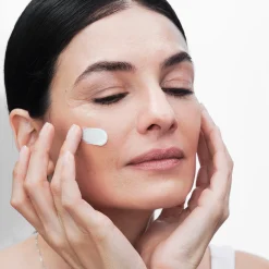 Creme de Dia Rico Multi-Active Anti-Ageing com FPS 30 Novage+ 50 ml.
