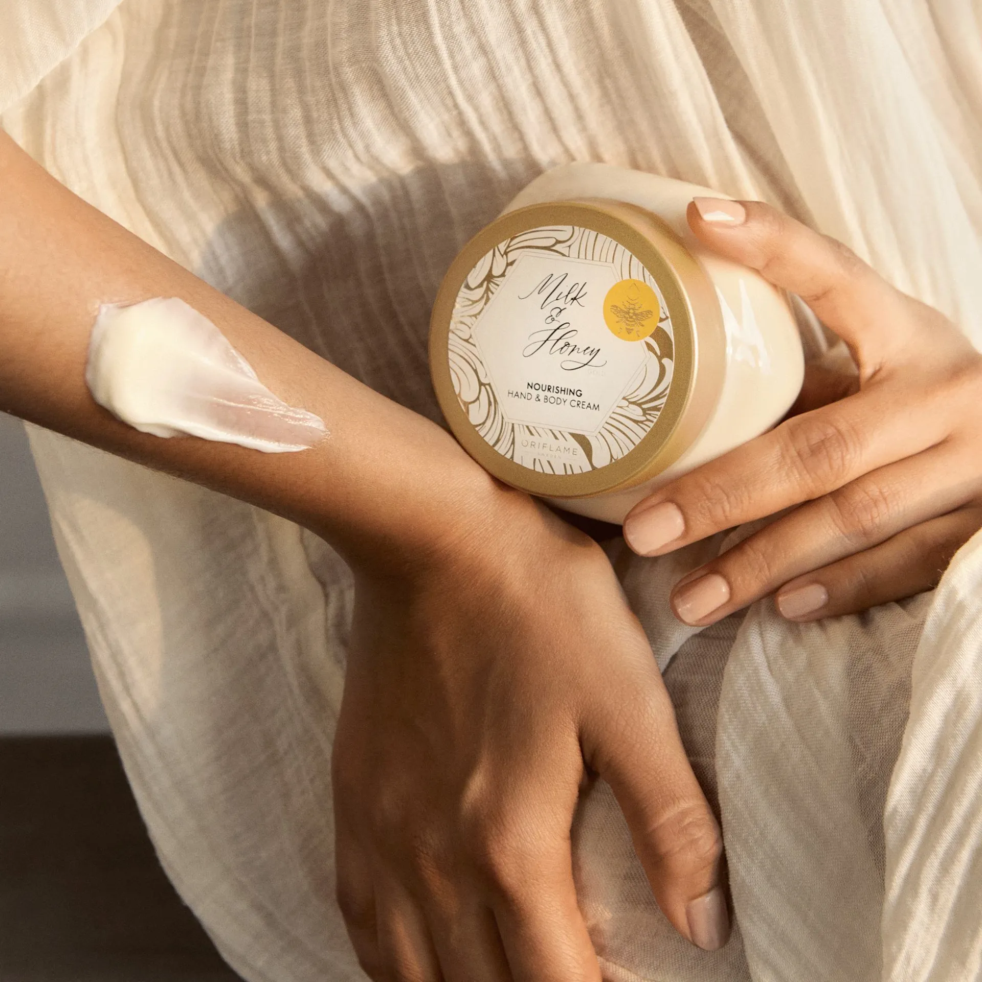 Creme de Mãos e Corpo Nutritivo Milk & Honey Gold