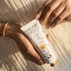 Creme de Mãos Hidratante Milk & Honey Gold 75 ml.