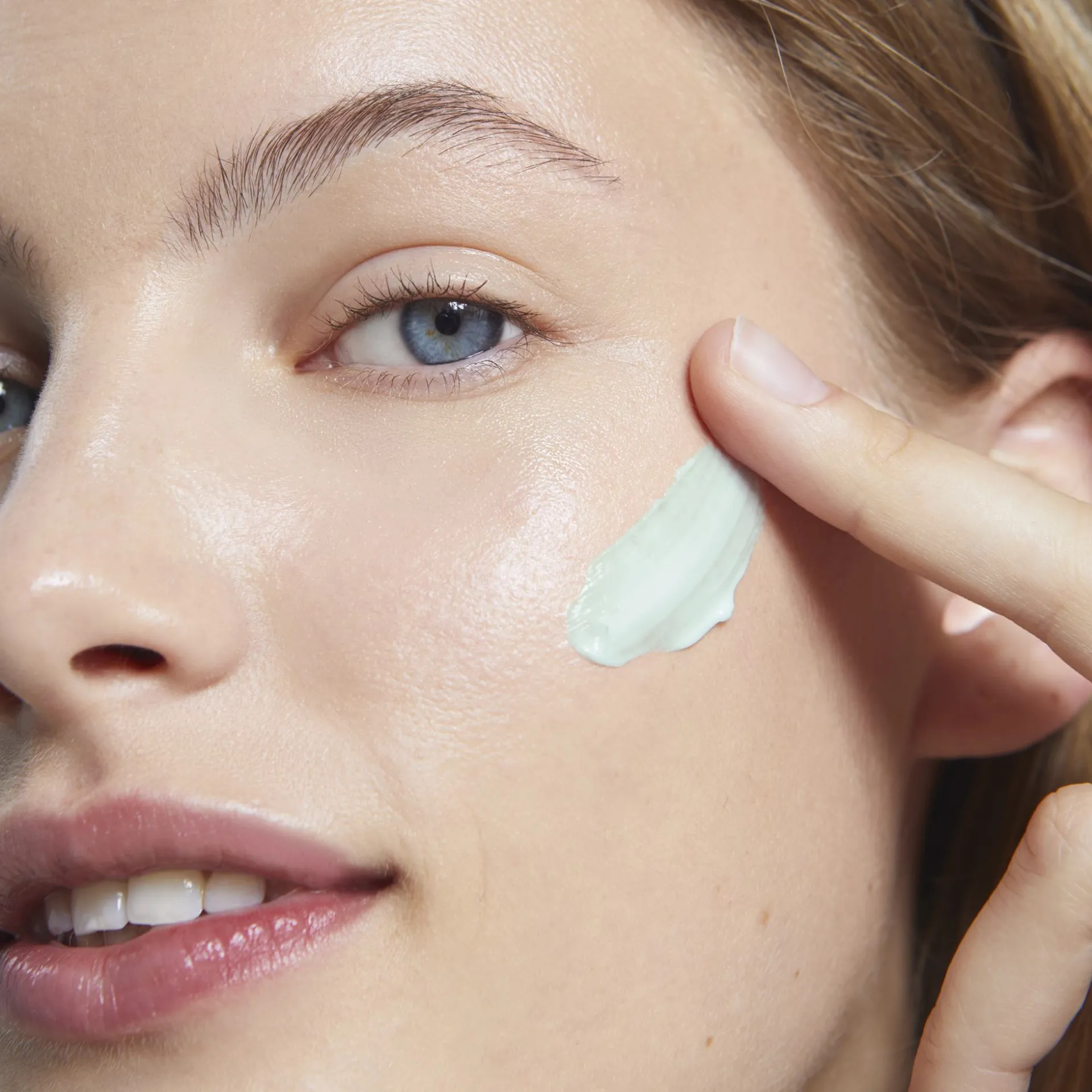 Creme de Rosto Hidratante com Aloé Vera e Ananás Biológicos Love Nature 50 ml.