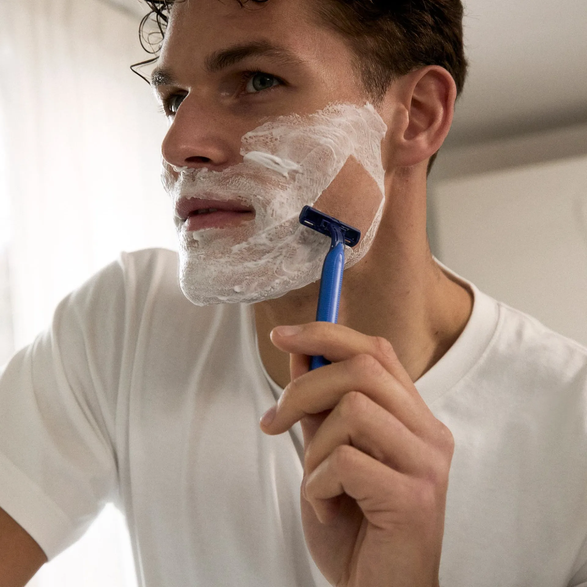 Espuma de Limpeza e de Barbear 2 em 1 Subzero North For Men 200 ml.