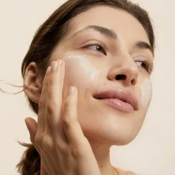 Máscara Facial Nutritiva com Chia e Mel Biológicos Love Nature 75 ml.