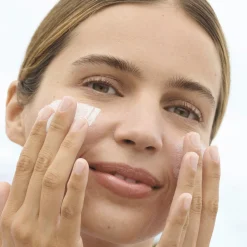 Multiprotetor Iluminador Diário com FPS 50 Opt Optimals 30 ml.
